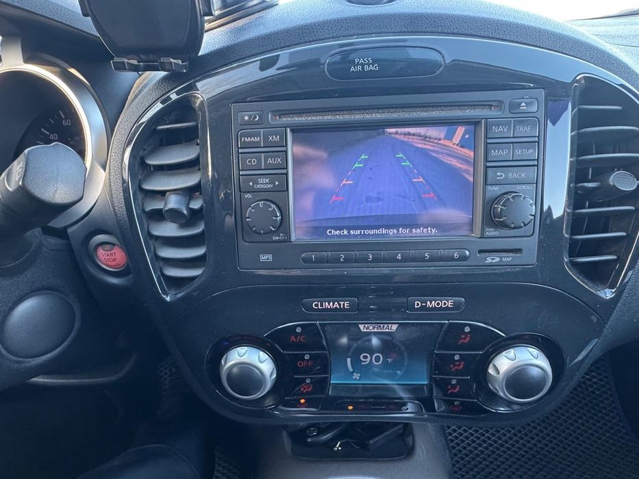 Ниссан жук кроссовер