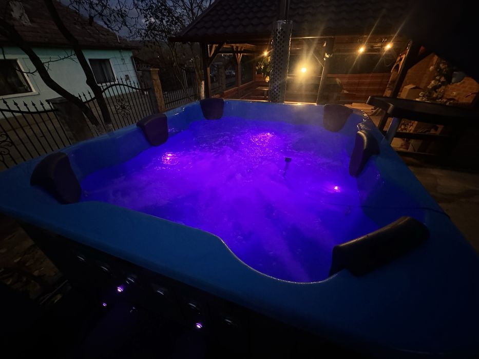 Ciubar mobil/Jacuzzi de inchriat