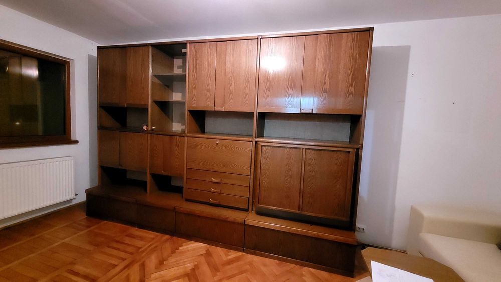 Mobila de living din lemn masiv
