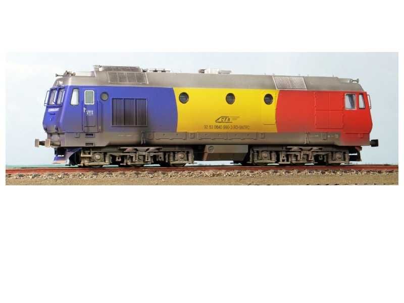 Vând  locomotivă diesel CFR Tricolor 92 53 0640 990-3 Digital + Sound