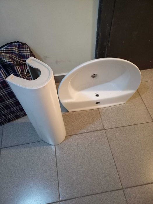 Продам раковину с пъедесталом