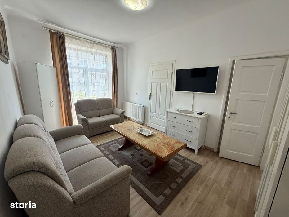 Apartament cu 3 camere, pozitie excelenta – Zona Ramada, Centru, Cra