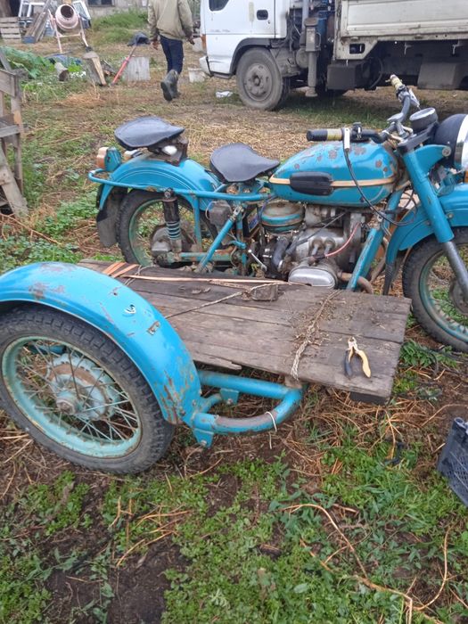 Продам мотоцикл урал