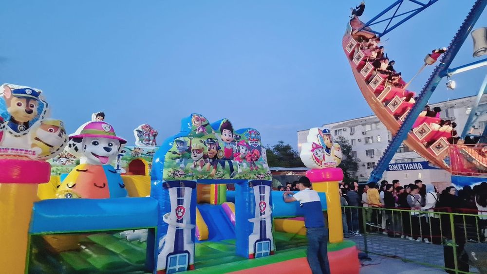 Надувной батут для парков