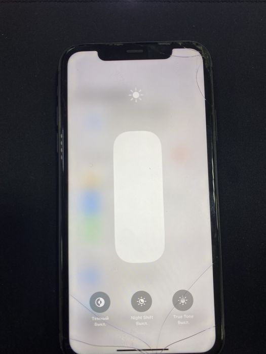 Продам айфон 11 64гб