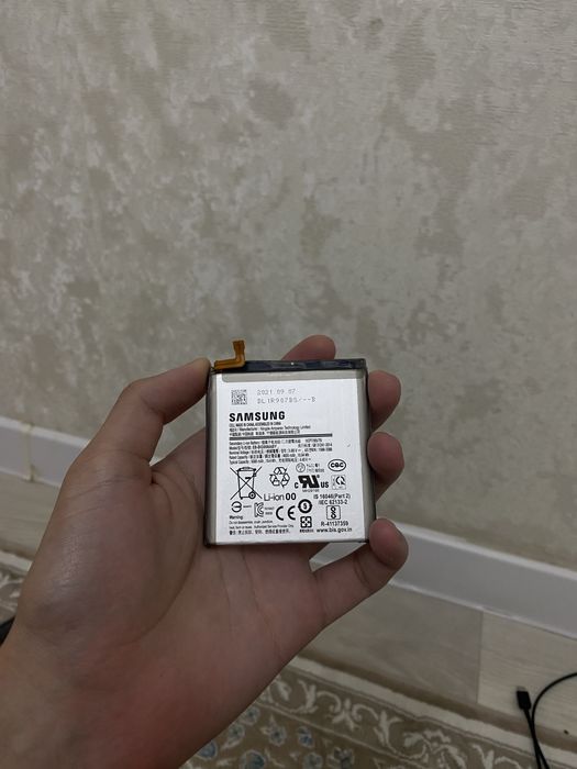 Акумулятор от samsung s21ultra
