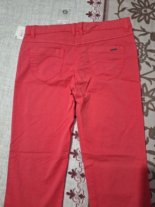 Pantaloni pentru fetele de 10 ani! 140 cm