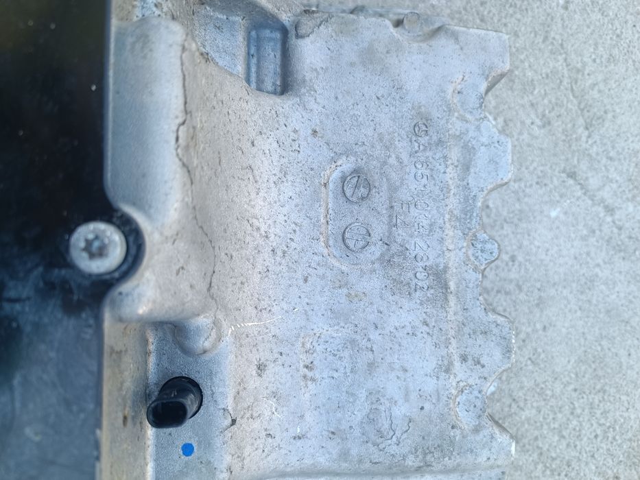 Оригинален маслен картер за Mercedes OM651