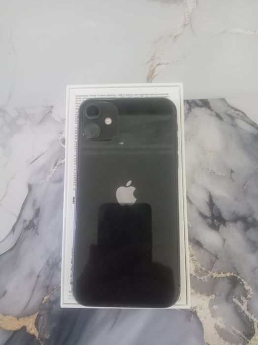 Продам Айфон 11 чёрного цвета
