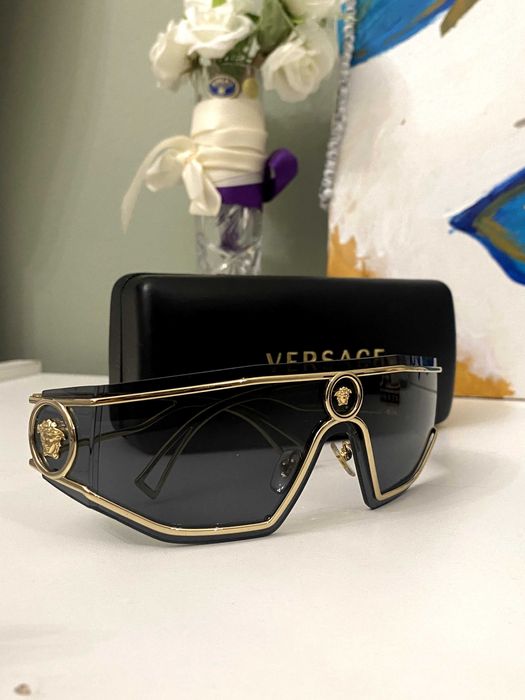 Солнцезащитные очки