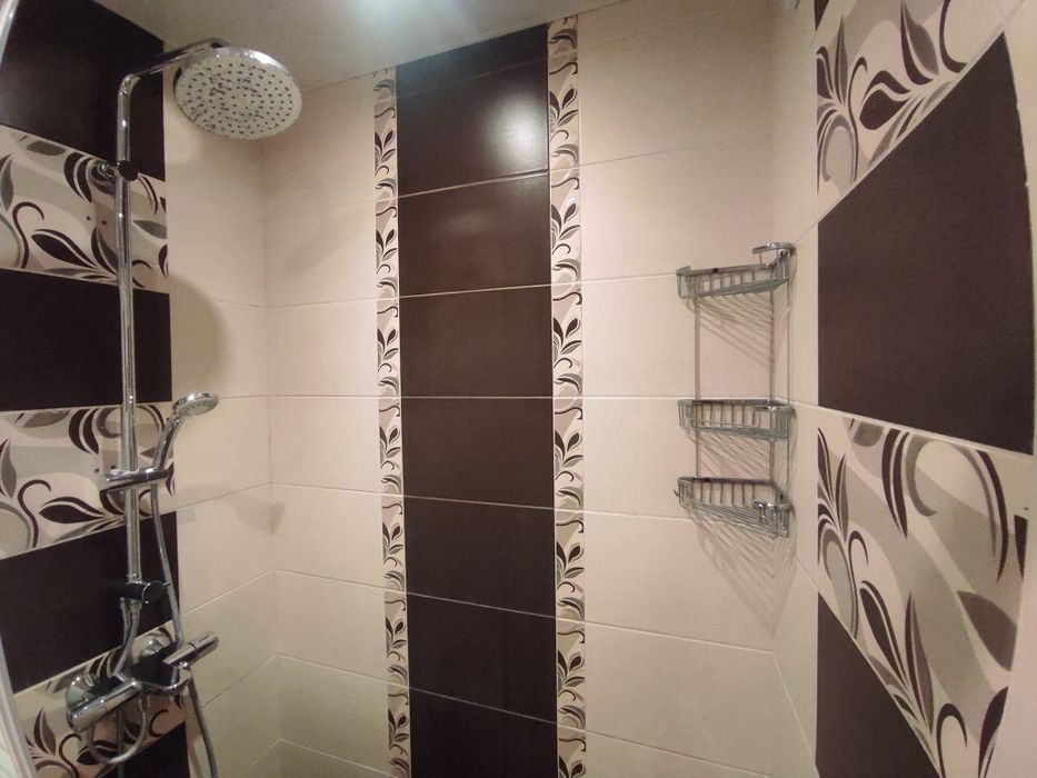 ТРИСТАЕН АПАРТАМЕНТ в центъра на Варна за дългосрочно наемане