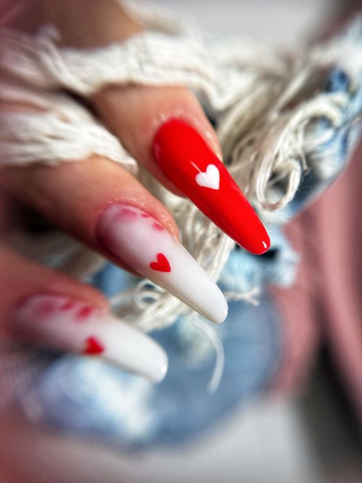 Unghiute gel si semi