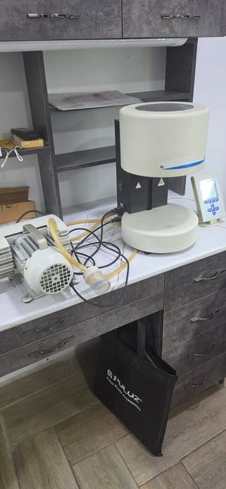 Зуботехническое оборудование