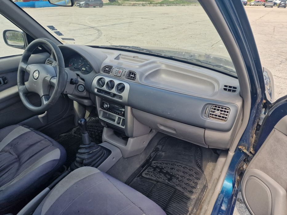 Nissan Micra 1.0 60 k.c Газ инжекцион икономична