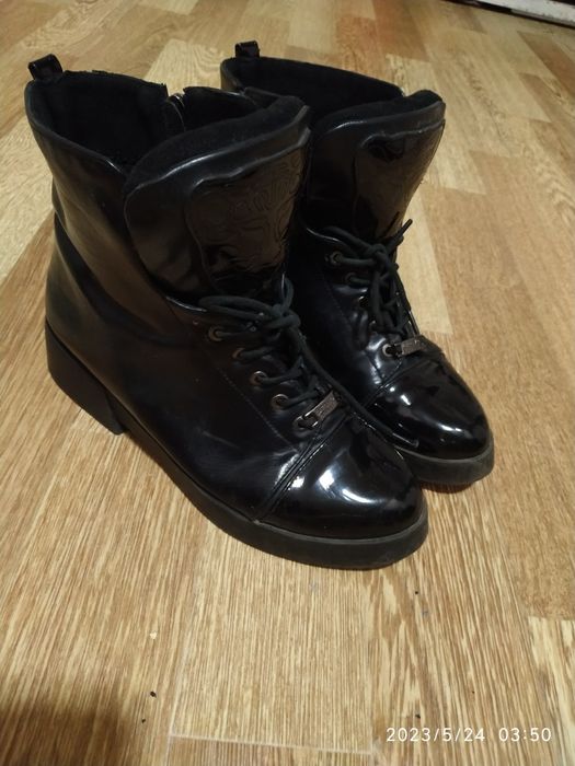 38 размер ботинки и макасины