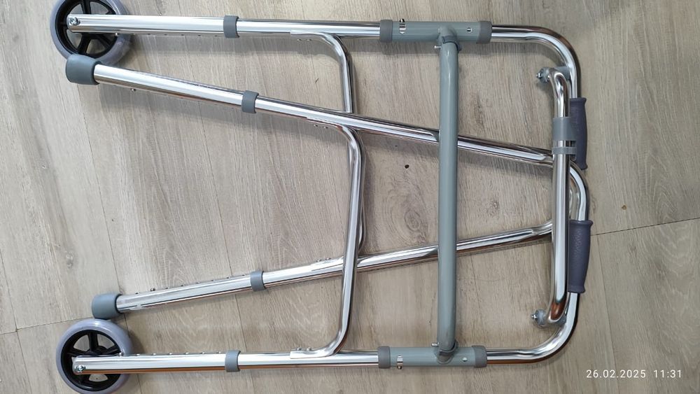 Ходунки для  инвалидов