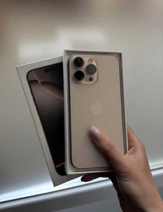 iPhone 16 pro Desert Titanium •Garanție •Stare Impecabilă