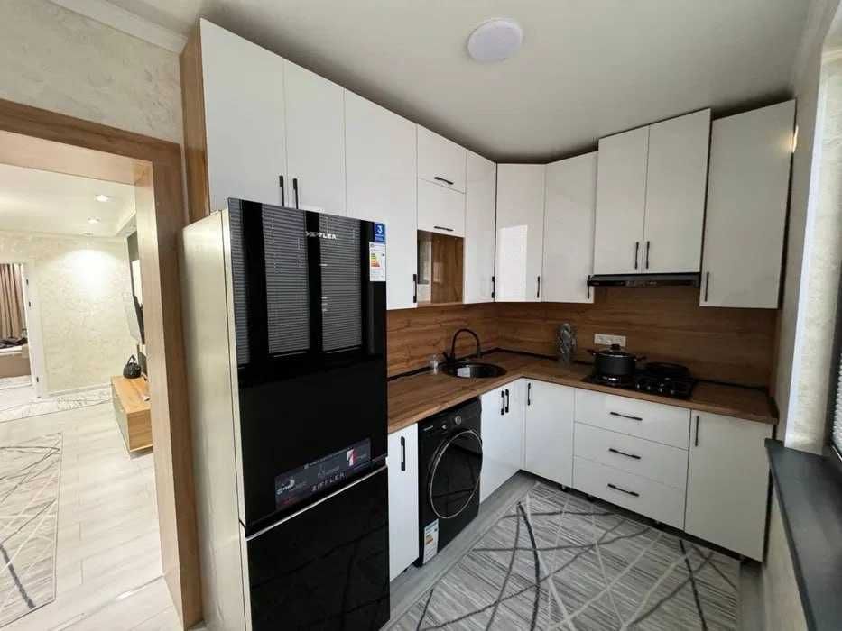 Сдаётся квартира Буз Базар 2/2/5 ро-н Мирзо-Улугбекский