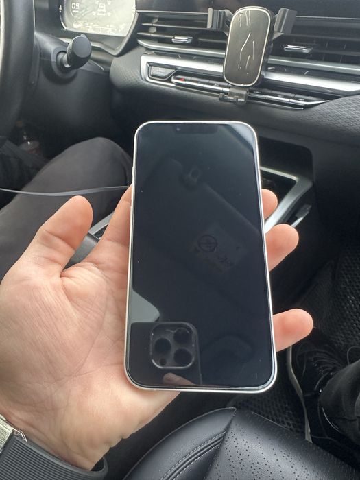 Продам айфон 13!