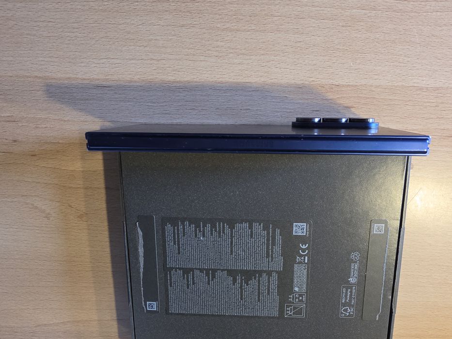 Samsung Galaxy Z fold 7 512 gb 12 gb ram