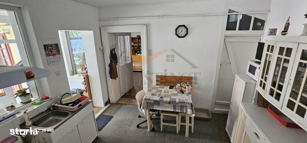 Casa cu 300 mp teren, Schei-Biserica Sfanta Treime, acces din 2 strazi