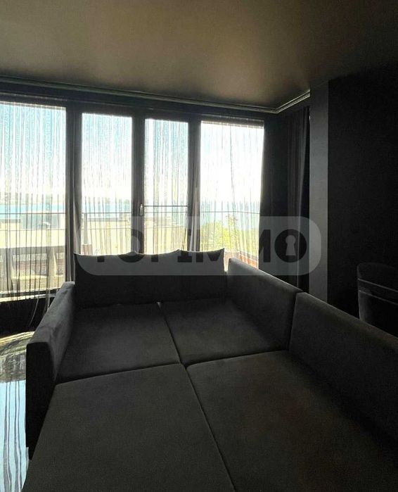 Дава се под наем Тристаен апартамент в Варна, Галата - 120 кв.м за 1500 € - Снимка #6