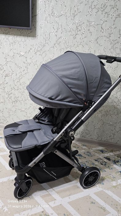 Срочно продам новую коляску