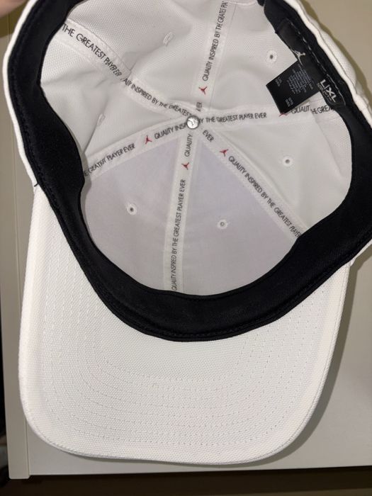 Шапка с козирка Nike Jordan