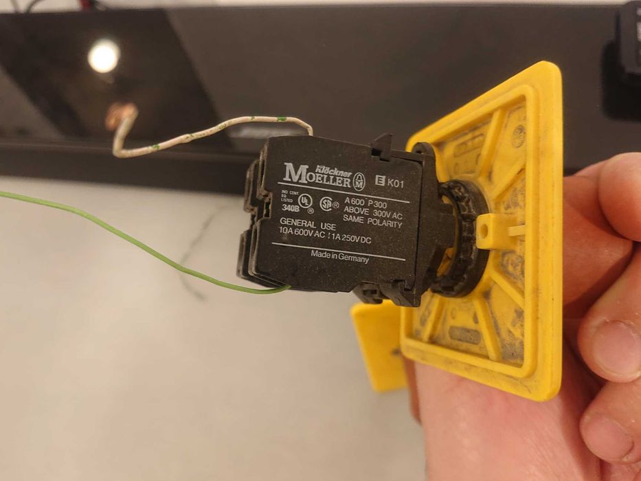 Buton emergenta Klockner Moeller A600 P300 usa urgenta