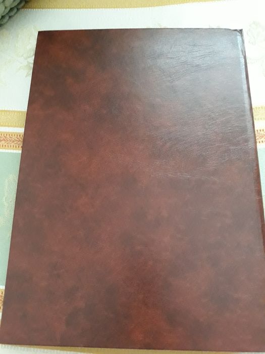 Vand clasor cu timbrele din imagine.