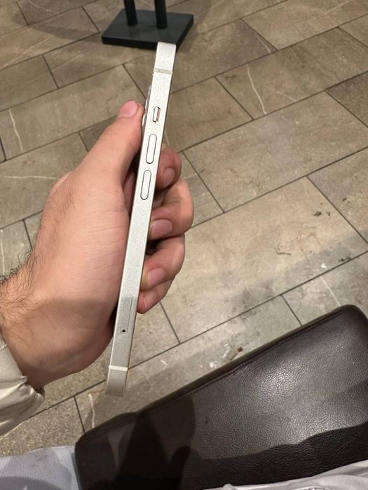 iPhone 11 с гарантией