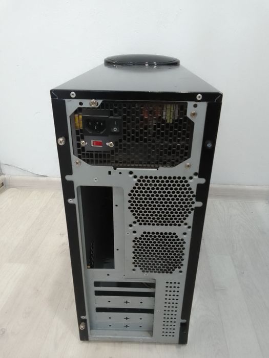 Корпус с блоком питания продам