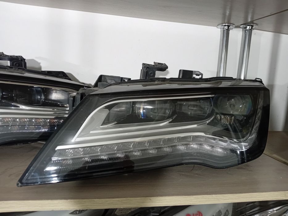 Передние фары Audi A7