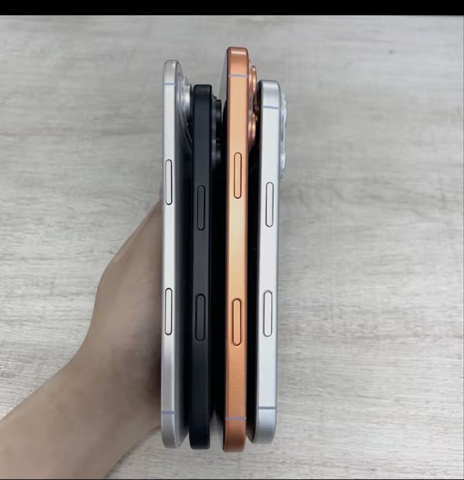 Vand telefoane Iphone 17 macheta