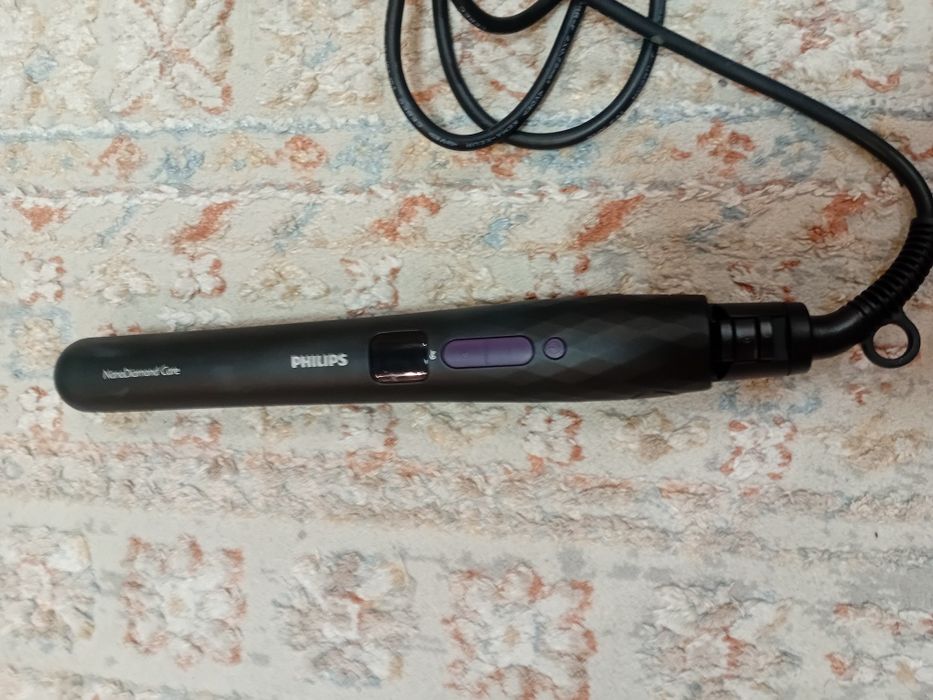 Продаю утюжок Philips