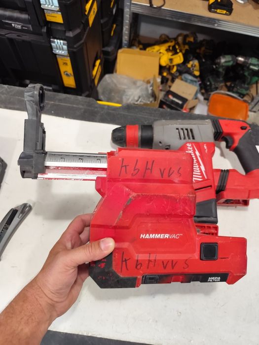 Акумулаторен перфоратор Милуоки 4J Milwaukee M18 CHPX прахоуловител