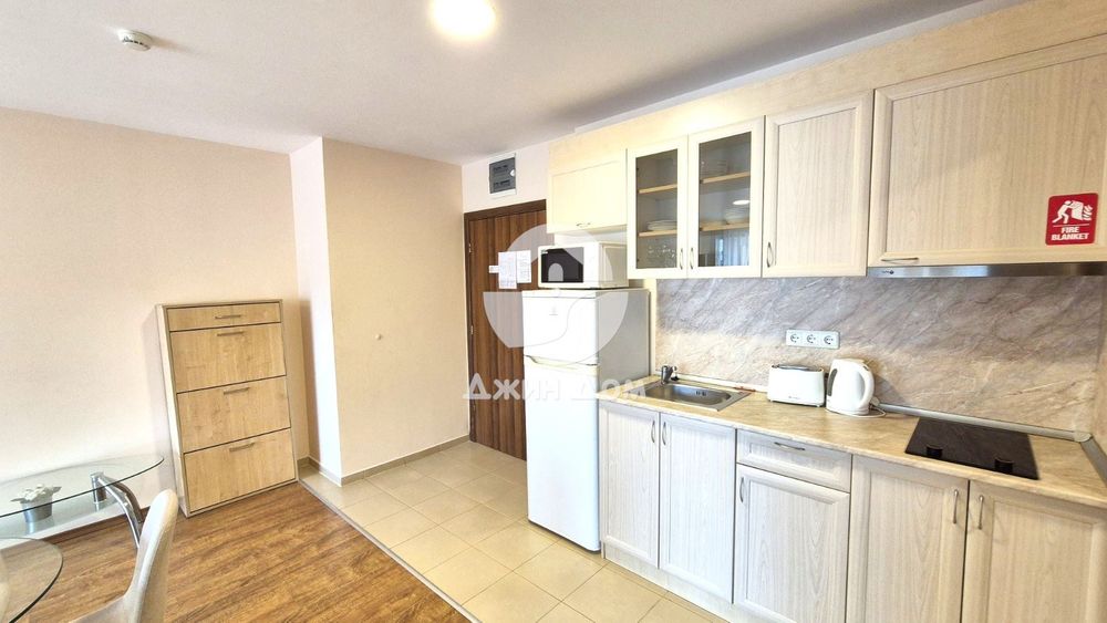Продава се Двустаен апартамент в Свети Влас - 74 кв.м за 2014 €/кв.м - Снимка #3
