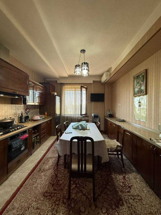 Продам 3-х комнатную(130 кв.м).Паркентский. Риёзий.ЖК Реал Хаус