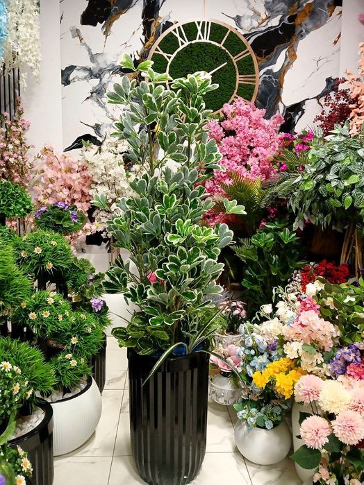 Sun'iy gullar va daraxtlar. Tropik gullar.