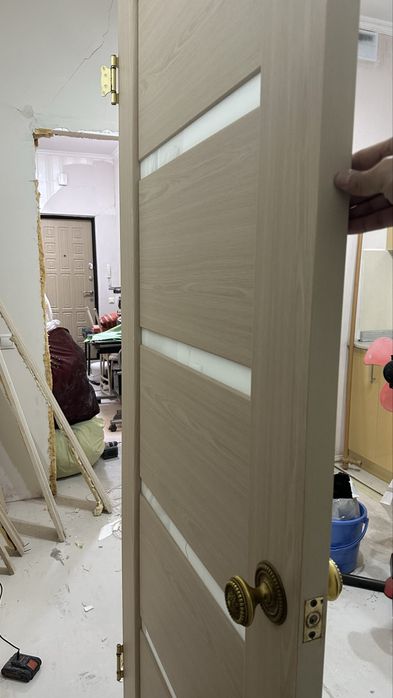 Продам двери межкомнатные