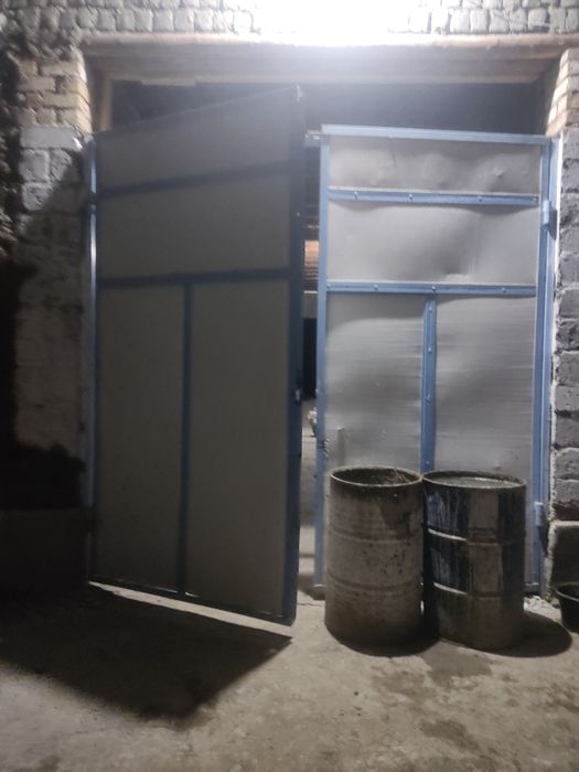 Дарвоза сотилади