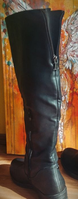 Дамски черни ботуши