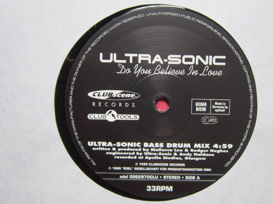 cadou rar  UltraSonic -Do You Believe In Love(Happy Hardcore) 1996