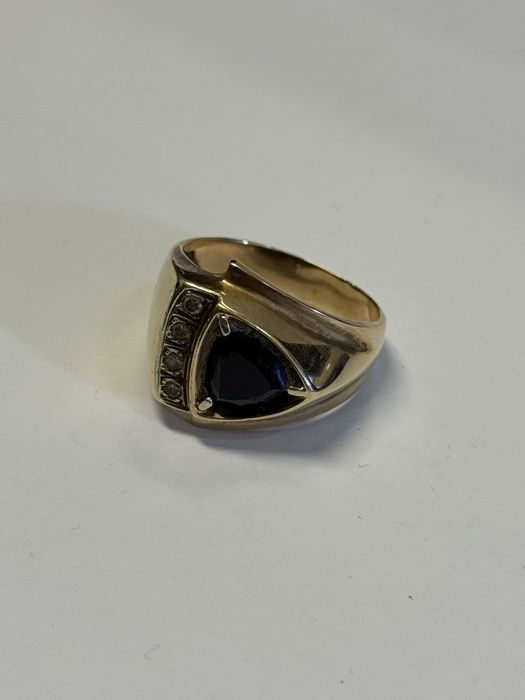 златен дамски пръстен 8.49гр 14к 585