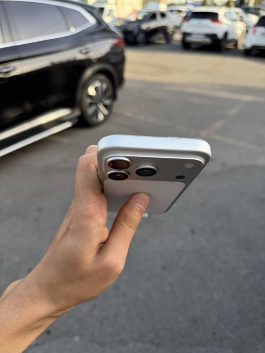 Iphone 17 pro silver