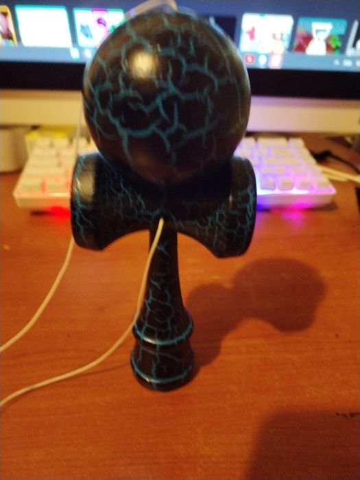 Kendama in stare foarte bună