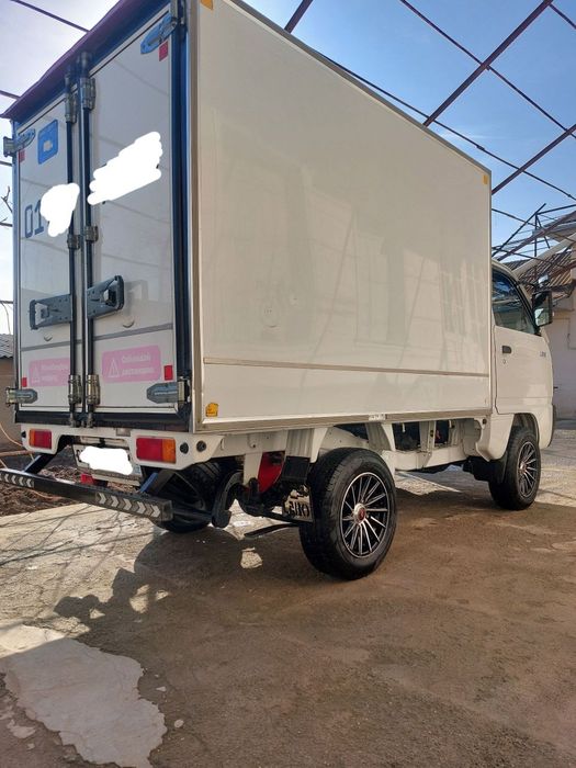 Labo sotiladi 6300$ kelishamz