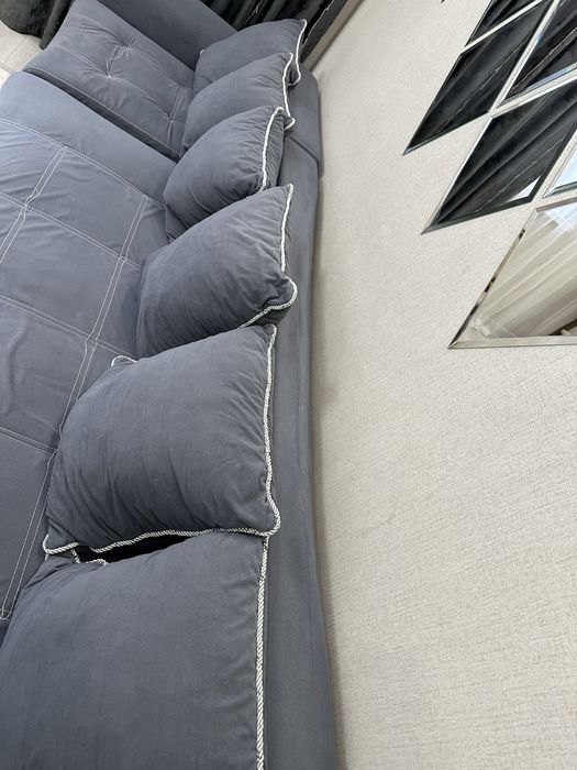 Диван, длина 3,1м ширина 1м