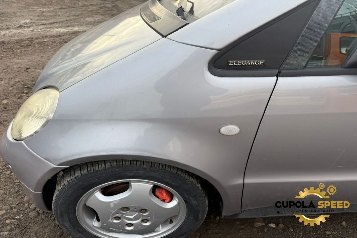 Aripa fata stanga cod culoare 706 MONDSILBER MET Mercedes-Benz A-Clas