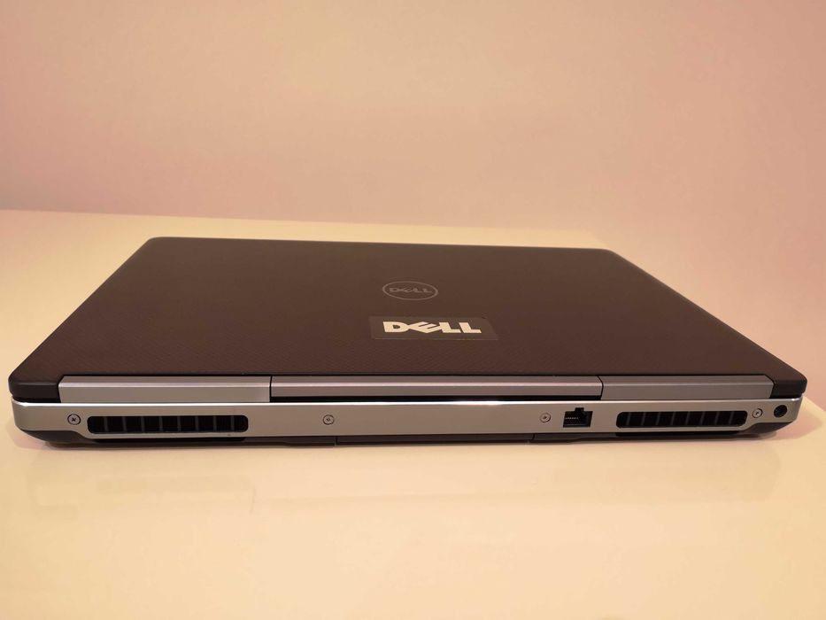 Лаптоп Dell Precision 7720/Intel Corte i7/32 GB/1000 GB/Nvidia P4000